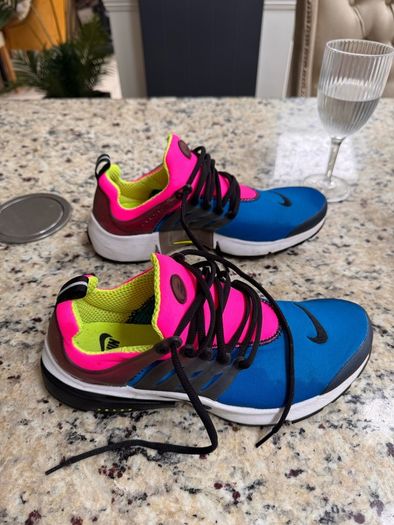 Nike Runners size 8
