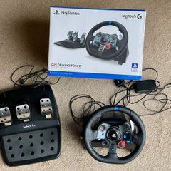 logitech G29 racing wheel and pedals for PS5/PS4