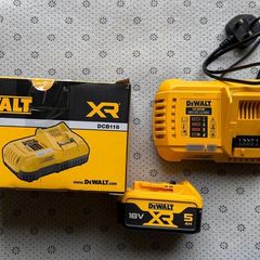 DeWalt 18V Fast Charger and 1 Battery 18V