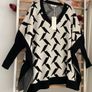 jumper nwt exquiss's brand freesize over sized jumper with side slits black & cream Image 6
