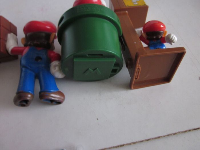 McDonalds Happy Meal Mario Bundle
