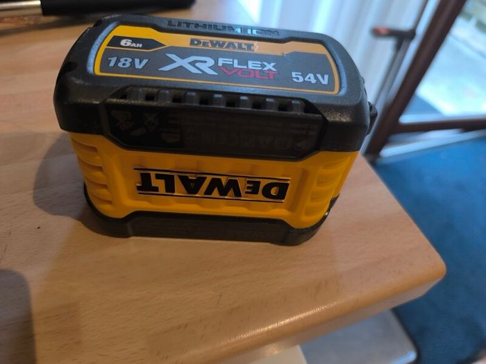 DeWalt flex 6Ah battery