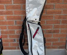 Pristine Nike Golf Sunday Carry Bag - Metallic Silver/Red (With Rain Hood)