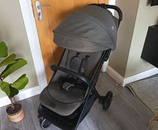 Joie signature parcel lx stroller