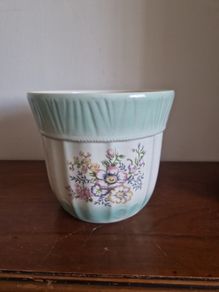 indoor flower pot