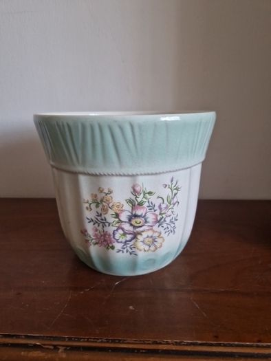 indoor flower pot