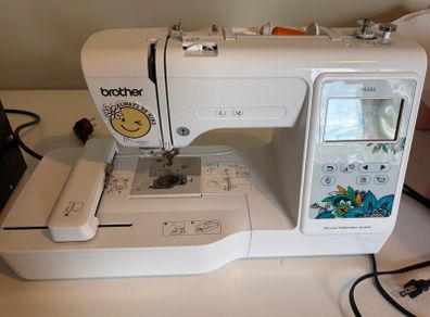 Brother Embroidery Machine, PE535, 80 Built-in Des