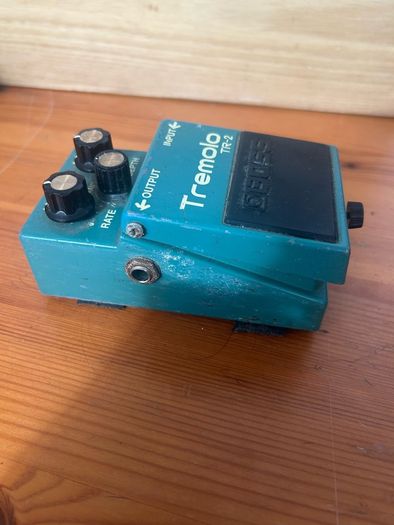 Boss Tremelo TR2