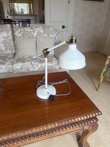 desk lamp