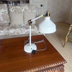 desk lamp