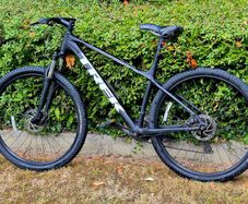 Trek Marlin 4 XL 29" wheels