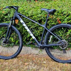 Trek Marlin 4 XL 29" wheels