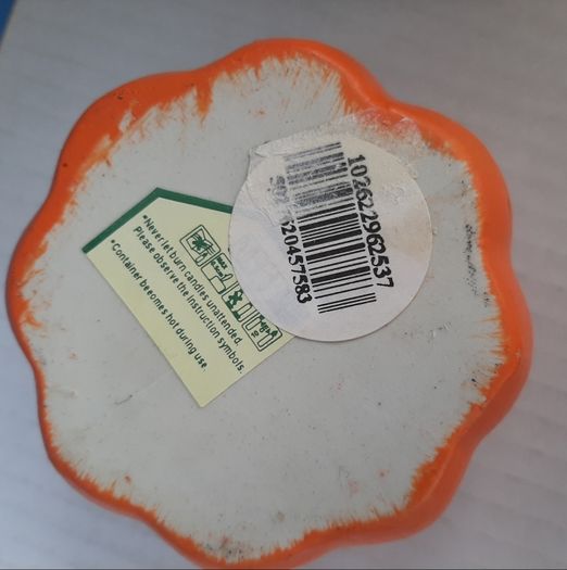 new pumpkin candle