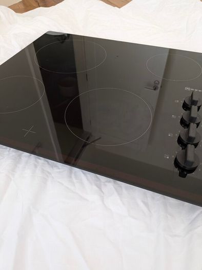 Neff N30 60cm Ceramic Hob  TL16EK0N1  2 Yrs Old