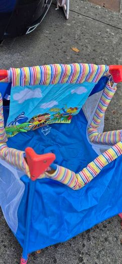 travel cot