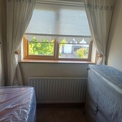 Roller Blinds 8 in Total