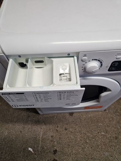 Indesit washerdryer machine