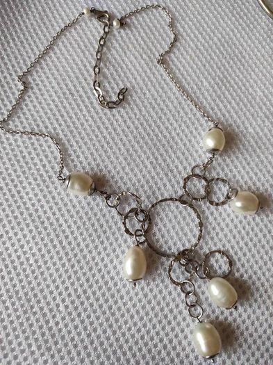 Sterling silver natural pearls necklace