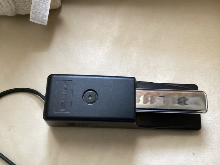 Roland F30e Digital piano and Roland DP - 10 Damper Foot Pedal in Excellent Condition.  (Barely used)