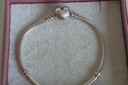 Pandora bracelet heart clasp  in great condition