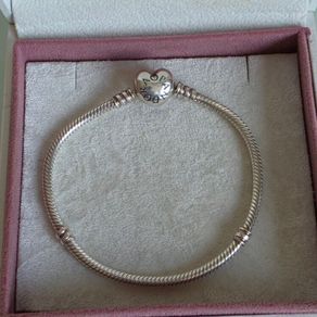 Pandora bracelet heart clasp  in great condition