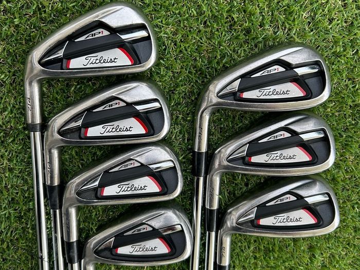 Full set of left handed golf clubs