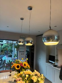 Pendant lights