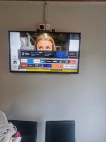Normende 40in Smart tv.