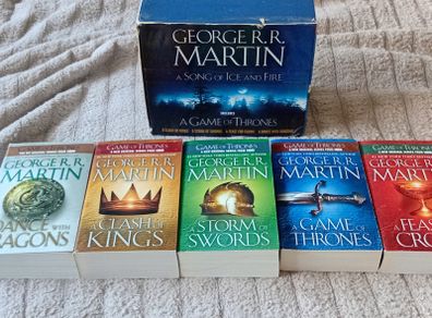 George R.r. Martin - A Song Of Ice And Fire