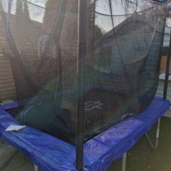 Trampoline 6ft by 8ft