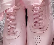 Reebok Hi Satin Bow Trainers