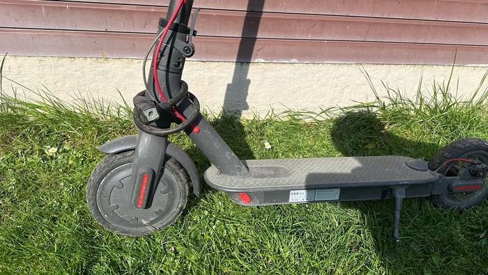 M365 Scooter (no power)