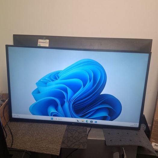 LG TV SSCR2 | Used LG Television | No Stand Included