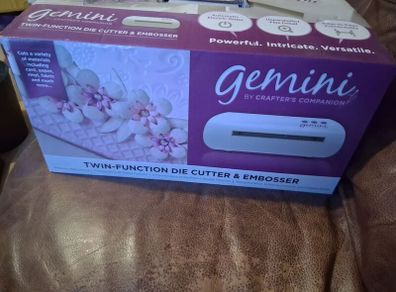 gemini ten function die cutter and embosser