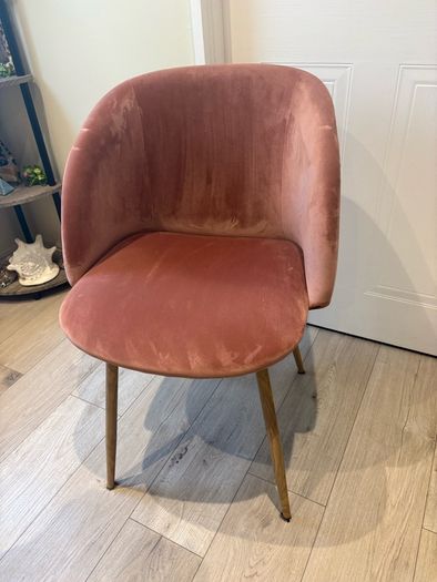 Pinky Velvet Accent Chair with arm rest and Wooden effect Metal Legs