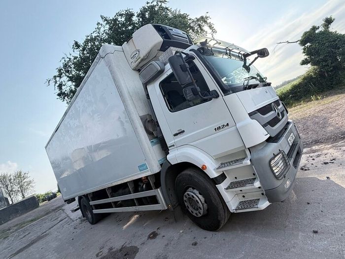 Mercedes Axor 1824 Fridge Truck Dhollandia Lift