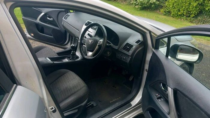Toyota Avensis 2013