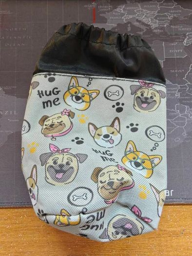 Pet Treat Bag, Drawstring, Clips on Belt, Waistband or Pocket, Waterproof Treats Pouch, Ideal for Dog Walking & Puppy Training