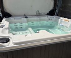 Calspas Hot Tub