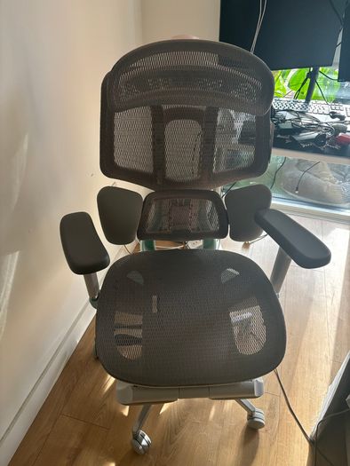 Hbada E3 Pro ergonomic office chair with footrest