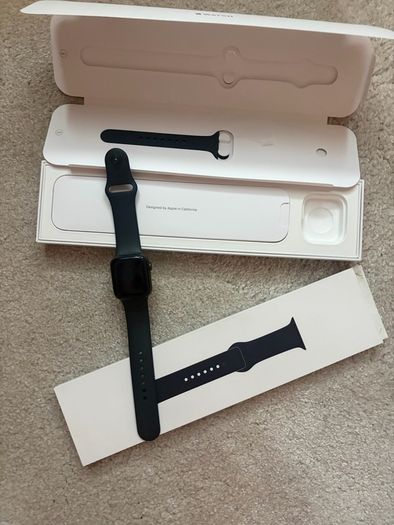 Apple Watch SE Space Grey Aluminium Case 40mm