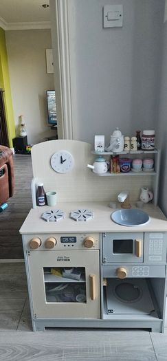 Toy Kitchen