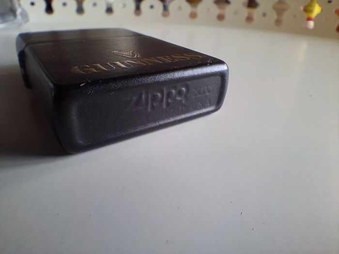 Original ZIPPO 1998 Guinness matte black abg gold lighter