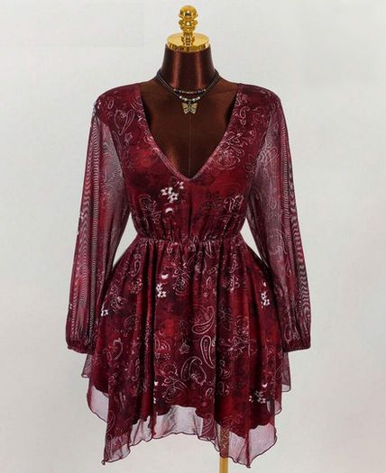 BNWT Stunning Dress size 18 - excellent for any event