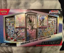 Prismatic Evolutions Premium Figure Collection Pokemon