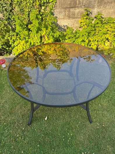 Glass garden table, 1.2m