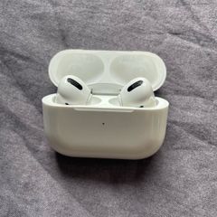 AirPods Pro faulty/static for repair
