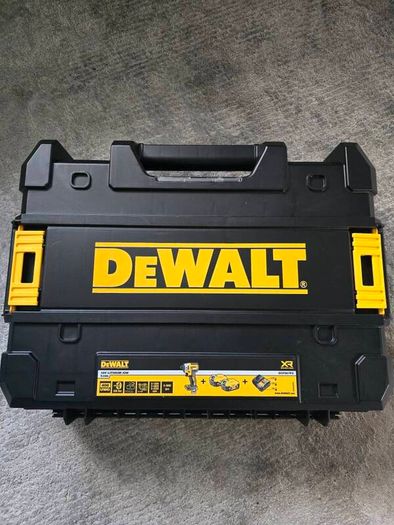 dewalt box