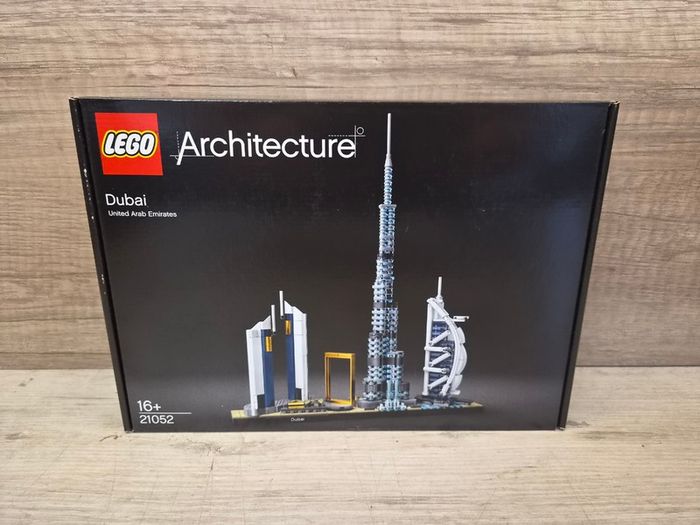 LEGO 21052 Architecture Dubai