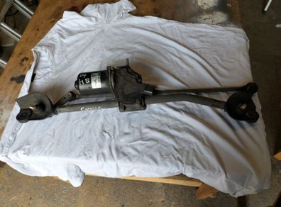 Toyota Corolla wiper mechanism